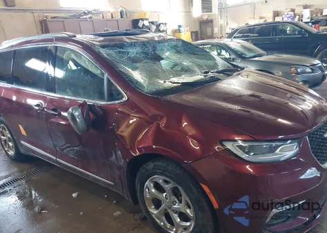 2021 Chrysler Pacifica Hybrid Limited z USA, uszkodzony, nr VIN 2C4RC1S72MR517617